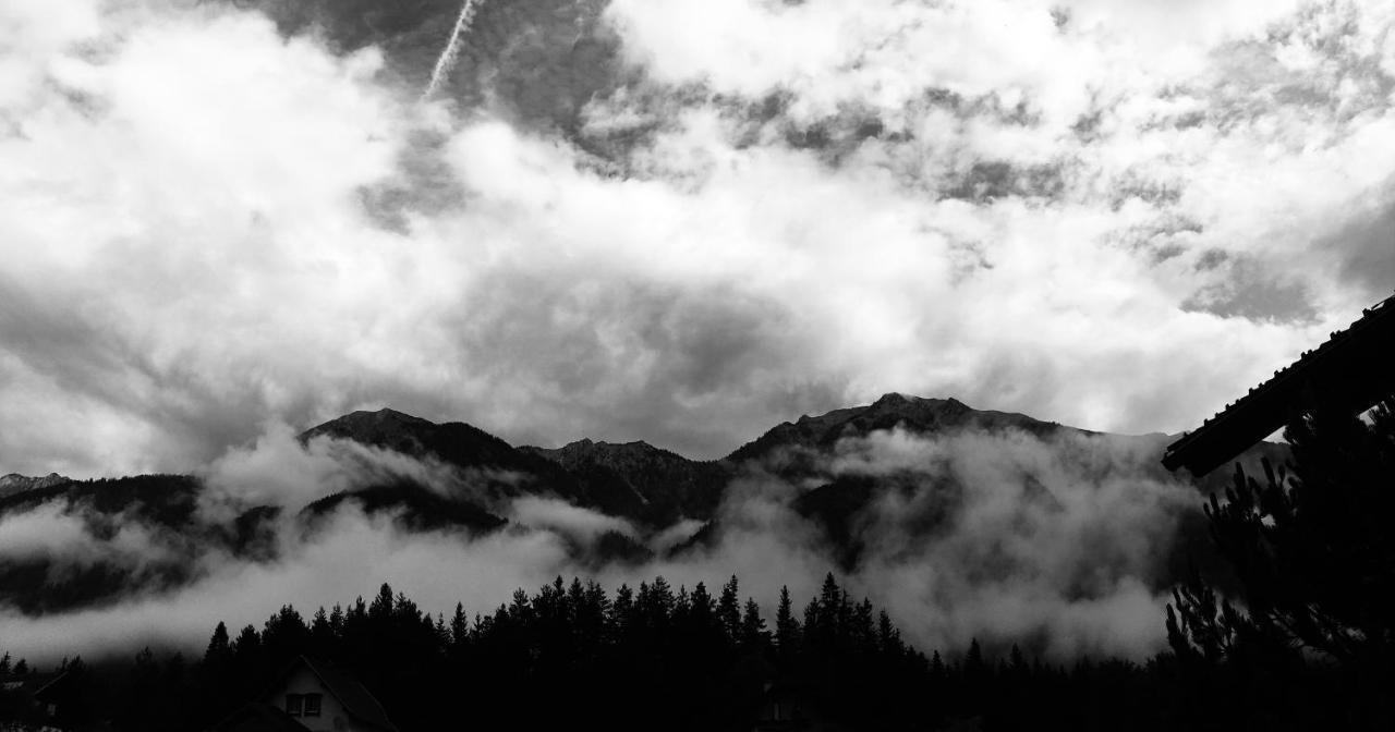 Landhaus Tirol Hotel Presseggersee Buitenkant foto